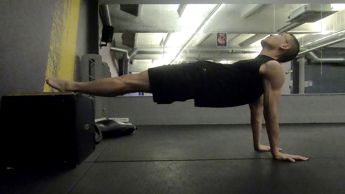 Back Lever niveau 1 Planche Dorsale Surélevée